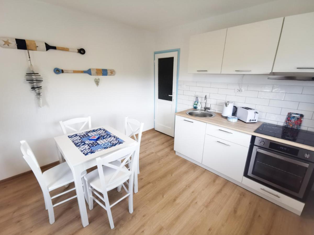 Sea Star Apartment Pula Exterior photo